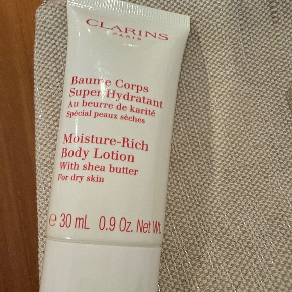 Clarins Cosmetic bag and body Lotion - Picture 2 of 5